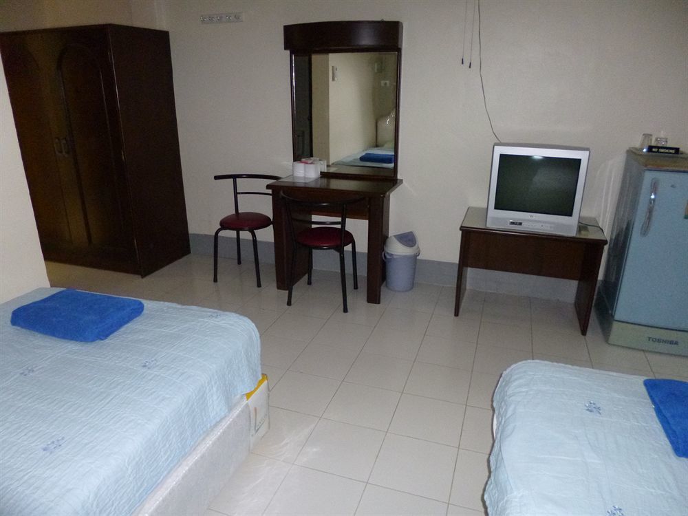 Pineapple Guesthouse Karon Exterior foto